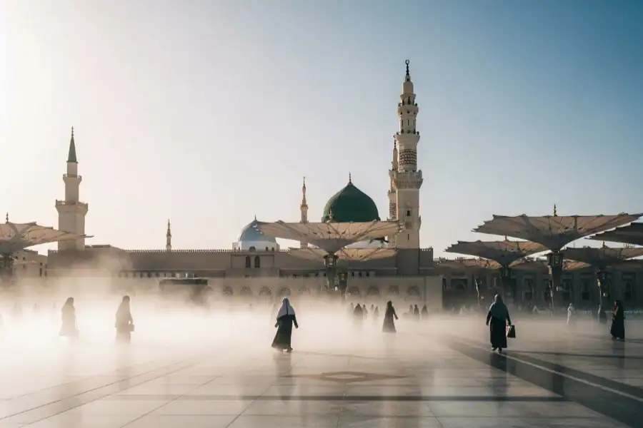 Tour Image for 10 Nights 3 Star London Umrah Package