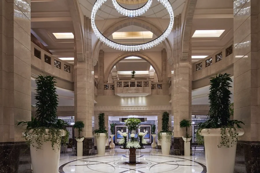 Pros and Cons of Makkah Clock Tower