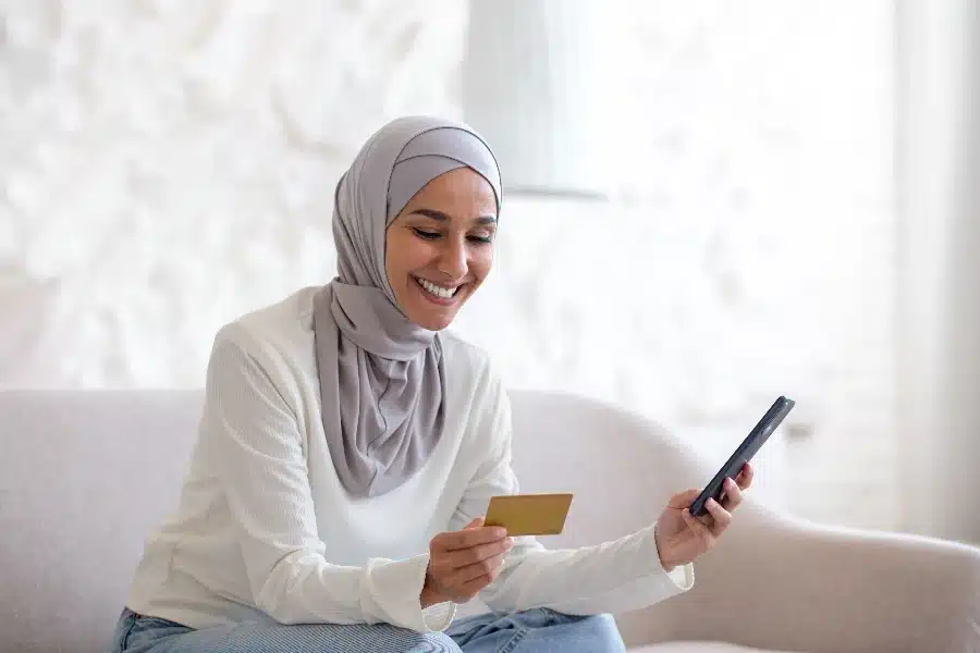 How to Save Money On Umrah: Smart Budgeting Tips